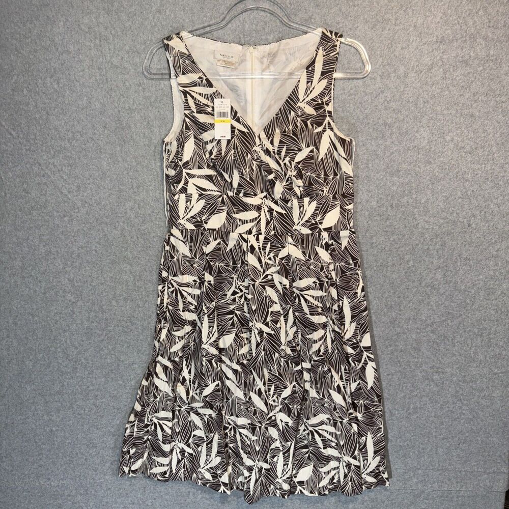 Van Heusen Women's Brown & White Tropical Sleeveless V-Neck A-Line Dress Size 8